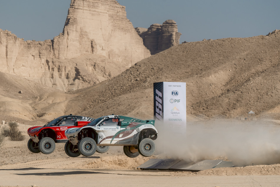 XH – Jameel Motorsport win inaugural FIA Extreme H World Cup_68ec65bdbbfbf.jpeg