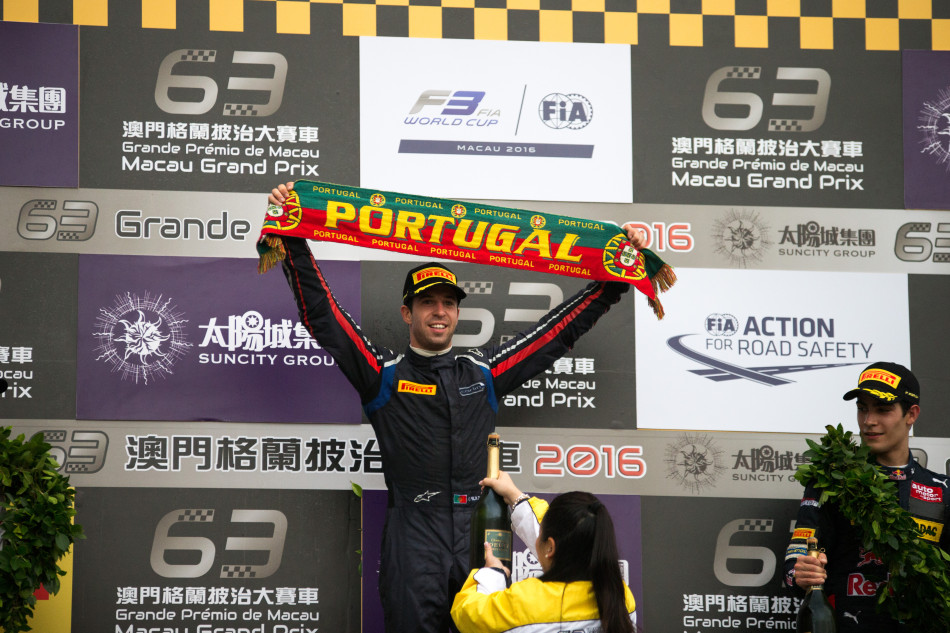 FIA FR/F4/GT World Cups – Great Macau graduates part two_69114ffc190eb.jpeg