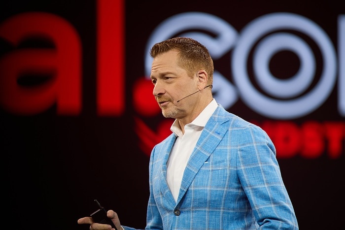 George Kurtz becomes co-owner of Mercedes-AMG PETRONAS F1 Team through minority acquisition in Toto Wolff ownership entity, appointed Technology Advisor_6920b6ba35d0f.jpeg