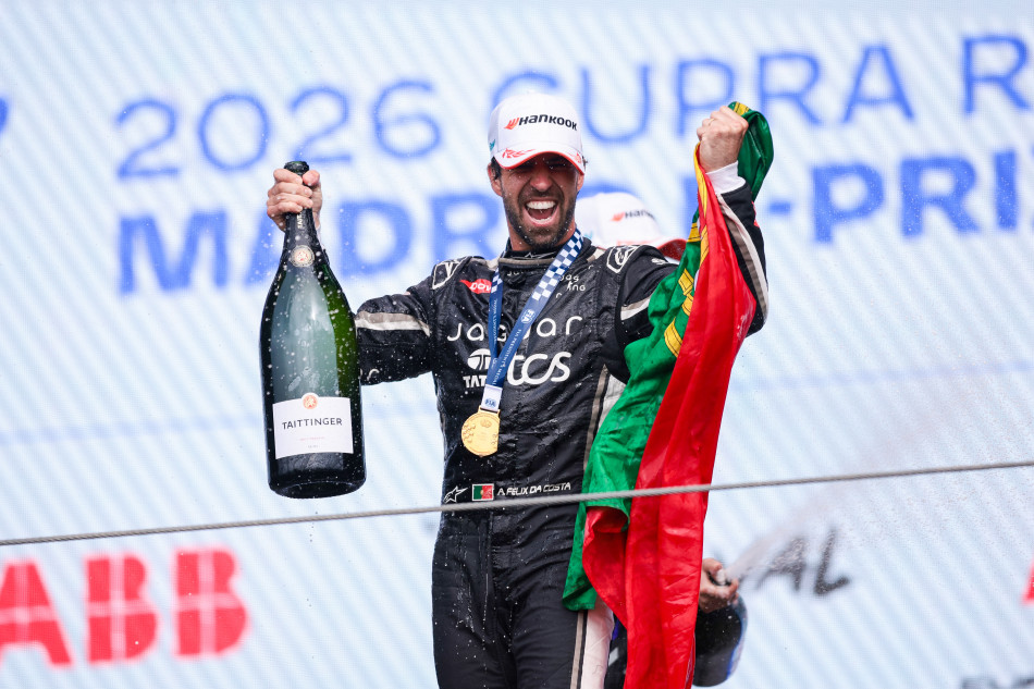 Da Costa heads Jaguar TCS Racing one-two in breathless Cupra Raval Madrid E-Prix_69bf55b2d3c38.jpeg
