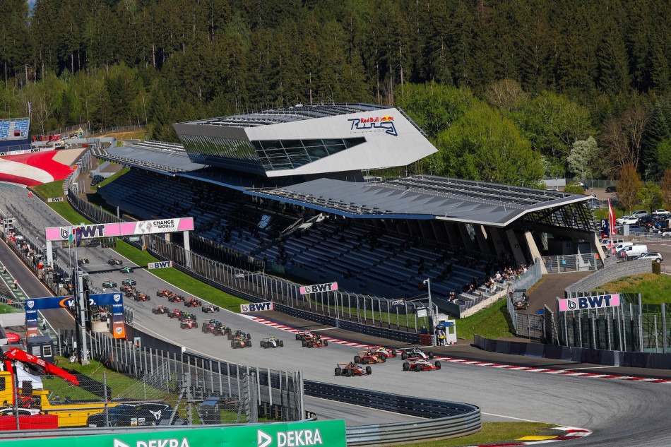 Francot’s triumph means three drivers win during first FIA FREC weekend_69eecbaa5aa2c.jpeg