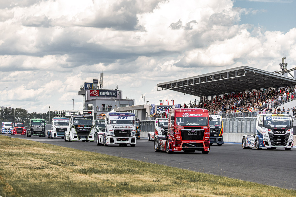 Goodyear FIA ETRC Slovakia Ring day two round-up: Kiss to the four with sensational showing_6a262ab28270e.jpeg