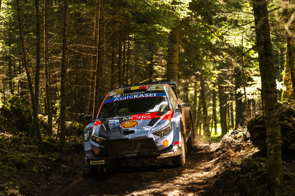 Neuville and Ogier set for Acropolis Rally showdown_6a4088adba6d9.jpeg