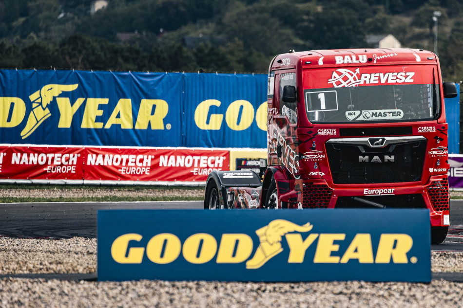 ETRC: Kiss the Most master for thrilling pole position_6a9245ce591d0.jpeg
