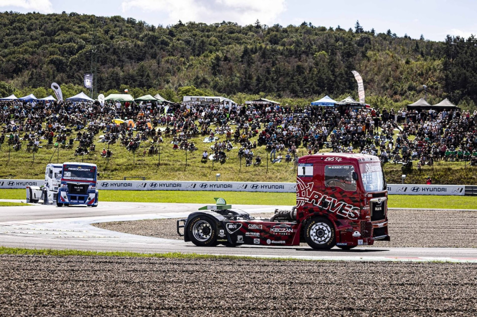 Goodyear FIA ETRC Autodrom Most raceday one round-up: Lukas beats father Jochen in Hahn 1-2 after earlier Kiss win_6a93973f124c3.jpeg