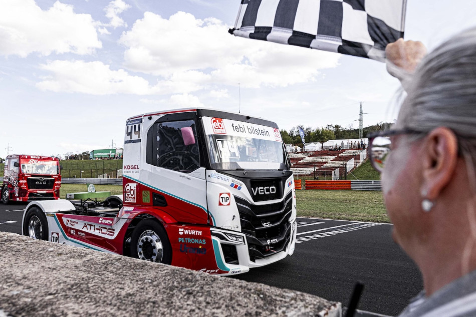 Goodyear FIA ETRC Autodrom Most raceday two round-up: Calm Steffi Halm keeps champion Kiss in Czech_6a94e8be29bbf.jpeg
