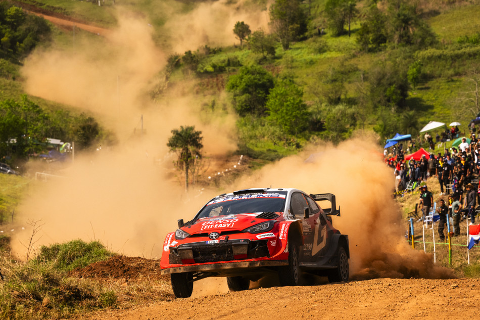 Pajari leads Paddon after demanding Friday at Rally del Paraguay_6a9245c761483.jpeg