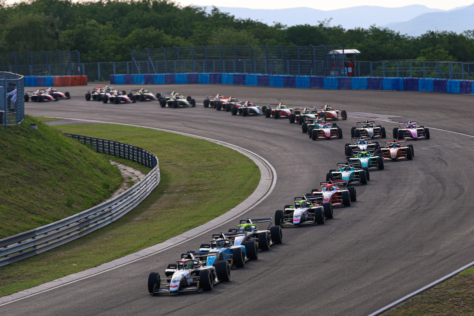 FREC: FIA championships at stake as title run-in approaches_6a98dd37b6b23.jpeg