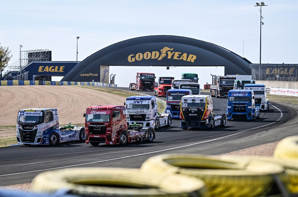 Goodyear FIA ETRC Le Mans raceday two round-up: Champion Kiss doubles up in style as Smith shines_6abb242b92c50.jpeg