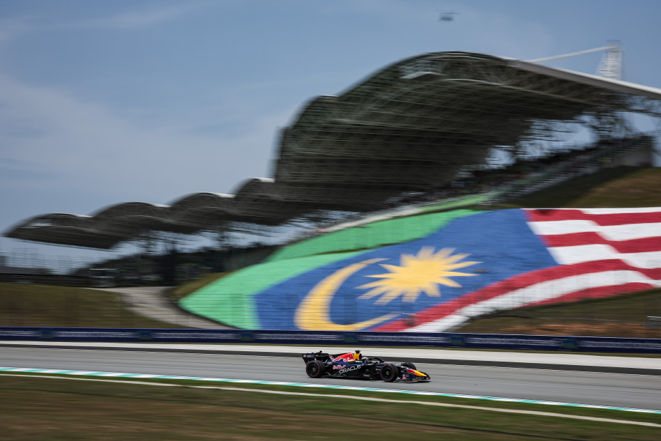 F1 – Verstappen leads Russell in opening practice for Bahrain Grand Prix in Malaysia _6ac06a3f1a304.jpeg