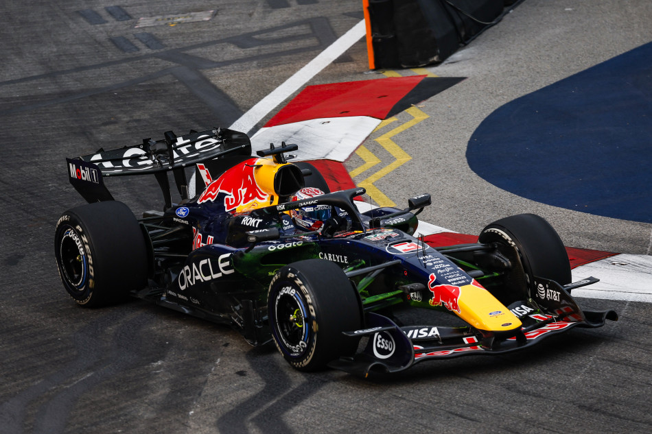 F1 – Verstappen seals pole for Singapore Sprint ahead of Russell and Leclerc_6ac9a4a48172e.jpeg