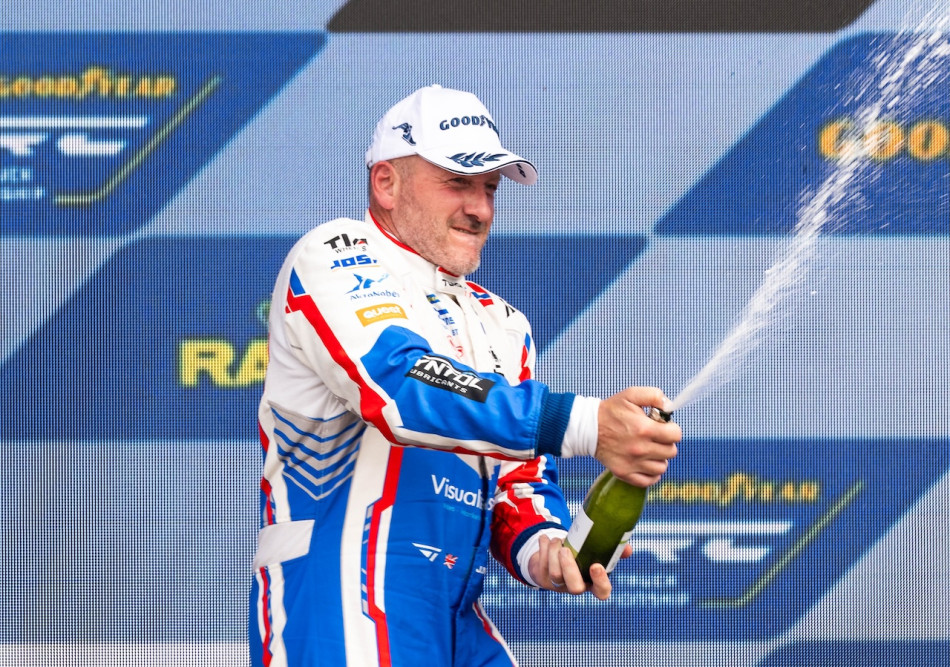 Goodyear FIA ETRC Jarama day two round-up: Newell is the new Chrome king as Steffi Halm makes it a double_6ac30d2ce6eb9.jpeg